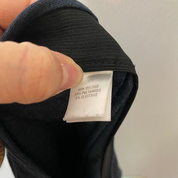 St. John Navy Blue Heathered Pintuck Stretchy Straight Leg Pants Women's size 12 - Picture 12 of 12